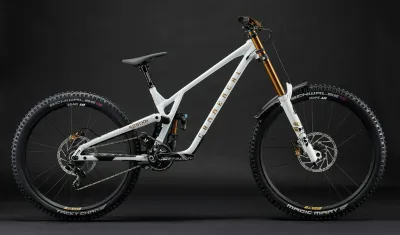 Commencal SUPREME DH V5 SIGNATURE LTD PURE WHITE