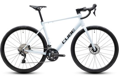 Tourenrad Cube Attain Race 2026 | 28 Zoll | Diamant | 56 CM | glacier´n´black (Bild 2)