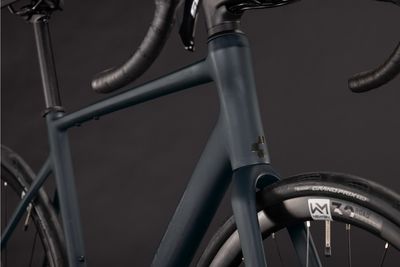 Endurance Bike Cube Attain SLX 2026 | 28 Zoll | Diamant | 56 CM | blueiris´n´black (Bild 11)