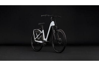E-Bike Tourenrad Cube Kathmandu Hybrid Deluxe Pro 800 2027 | 800 Wh | 28 Zoll | Tiefeinsteiger | 54 cm | metallicwhite´n´chrome (Bild 22)