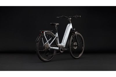 E-Bike Tourenrad Cube Kathmandu Hybrid ONE 800 2027 | 800 Wh | 28 Zoll | Tiefeinsteiger | 46 cm | silverstar´n´reflex (Bild 22)