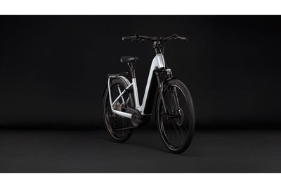 E-Bike Tourenrad Cube Kathmandu Hybrid ONE 800 2027 | 800 Wh | 28 Zoll | Tiefeinsteiger | 46 cm | silverstar´n´reflex (Bild 21)