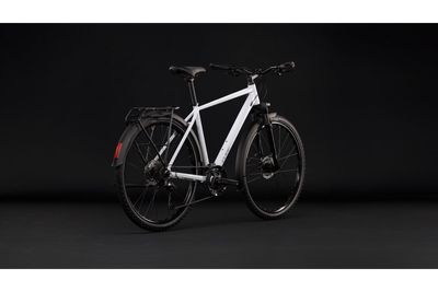 Tourenrad Cube Nature Pro FE 2026 | 28 Zoll | Diamant | 54 CM | metallicwhite´n´reflex (Bild 9)