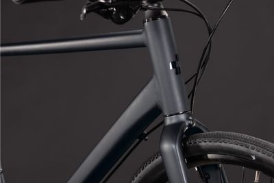 Crossbike Cube Nulane Deluxe EXC 2026 | 28 Zoll | Diamant | S | grey´n´chrome (Bild 4)