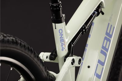 E-Allmountain MTB Cube Stereo Hybrid ONE44 HPC Race 2026 | 800 Wh | 29 Zoll | Diamant | M | mellowyellow´n´lilac (Bild 29)