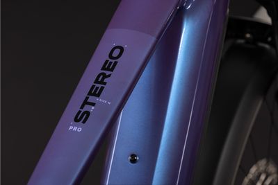 E-Allmountain MTB Cube Stereo Hybrid ONE44 Pro FE 2026 | 800 Wh | 27,5 Zoll | Diamant | S | blueiris´n´purple (Bild 12)