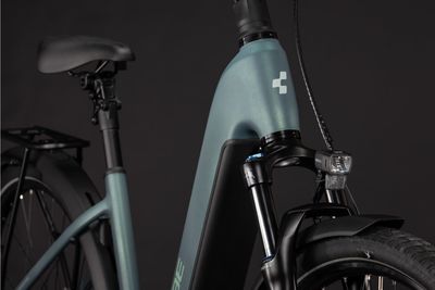 E-Bike Tourenrad Cube Touring Hybrid Deluxe SLX 2026 | 800 Wh | 28 Zoll | Tiefeinsteiger | 46 CM | greengranit´n´green (Bild 15)