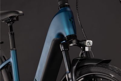 E-Bike Tourenrad Cube Touring Hybrid Pro 2026 | 800 Wh | 28 Zoll | Tiefeinsteiger | 46 CM | electricblue´n´prizm (Bild 14)