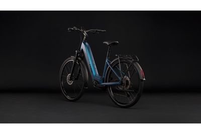 E-Bike Tourenrad Cube Touring Hybrid Pro 2026 | 800 Wh | 28 Zoll | Tiefeinsteiger | 46 CM | electricblue´n´prizm (Bild 19)