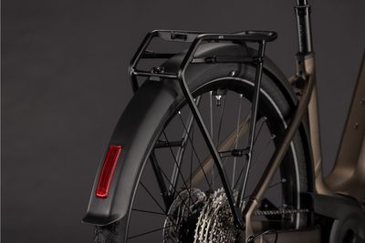 E-Bike Tourenrad Cube Touring Hybrid Pro 2026 | 800 Wh | 28 Zoll | Tiefeinsteiger | 46 CM | metallicumbra´n´black (Bild 7)