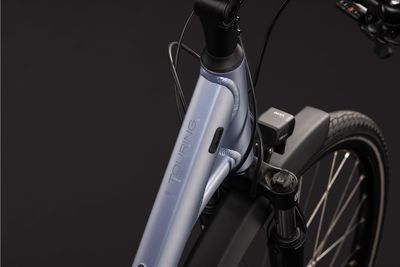 Tourenrad Cube Touring ONE 2026 | 28 Zoll | Tiefeinsteiger | 54 CM | silverblue´n´reflex (Bild 6)