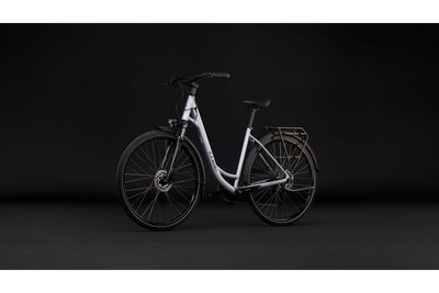 Tourenrad Cube Touring ONE 2026 | 28 Zoll | Tiefeinsteiger | 46 CM | silverblue´n´reflex (Bild 10)