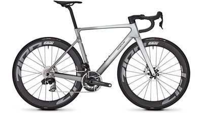 Aero Rennrad Focus Izalco Max 9.0 2025 | 28 Zoll | Diamant | M / 54 CM | Silver glossy / Dark Silver glossy (Bild 1)