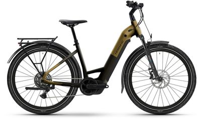 E-Bike Tourenrad Haibike Trekking 7.5 2026 | 800 Wh | 27,5 Zoll | Tiefeinsteiger | S | sparkling black/gold matt (Bild 1)