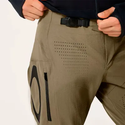 Fahrradhose lang Oakley Apparel Oakley Seeker edge Hosen 2025 (Bild 8)