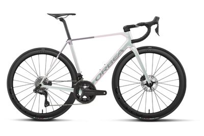 Allround-Rennrad Orbea Orca M20i Team 2026 | 28 Zoll | Diamant | 53 | Escape Green - Carbon View Matt (Bild 5)