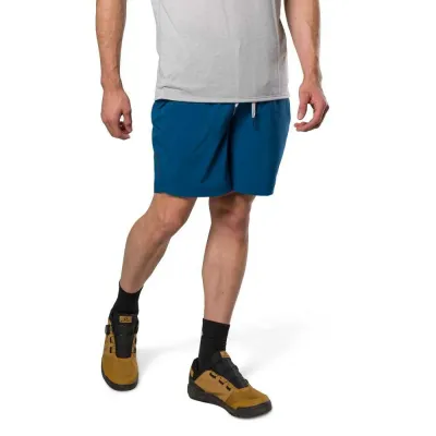 MTB Shorts Pearl iZumi Canyon Active 8Inch kurze Hose (Bild 24)