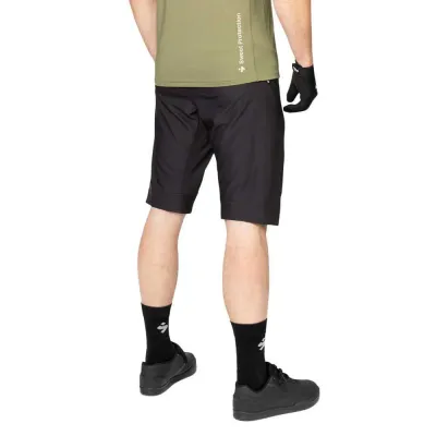 MTB Shorts Sweet Protection Hunter II Light kurze Hose 2025 (Bild 2)