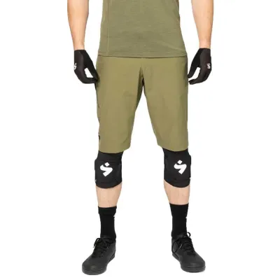 MTB Shorts Sweet Protection Hunter Slashed kurze Hose 0 (Bild 5)