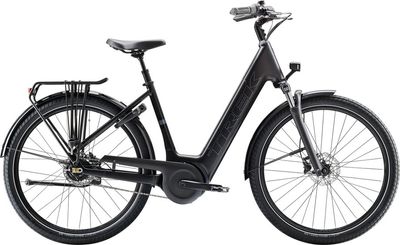 E-Stadtrad Trek District+ 4 Coaster Lowstep 2026 | 545 Wh | 27,5 Zoll | Tiefeinsteiger | L / 55 cm | Trek Black Satin (Bild 1)