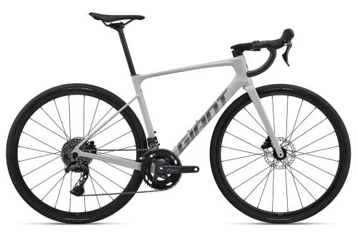 Endurance Bike GIANT Defy Advanced 3 2026 | 28 Zoll | Diamant