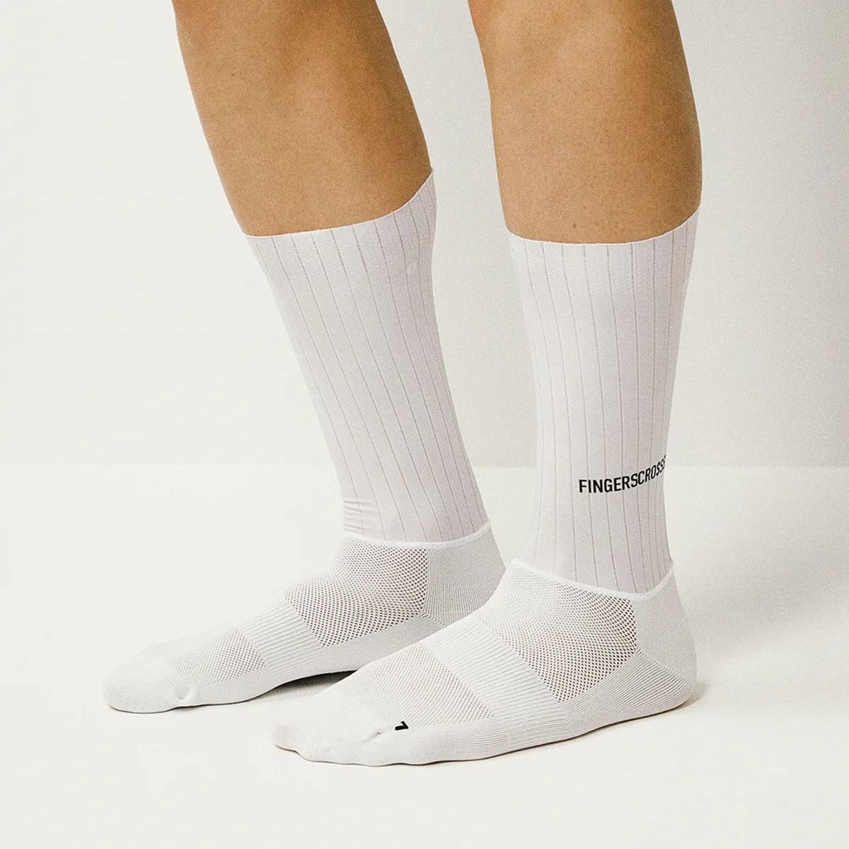 FINGERSCROSSED  Fahrradsocken FINGERSCROSSED AERO 2.0 LOGO HORIZONTAL Radsocken 2026