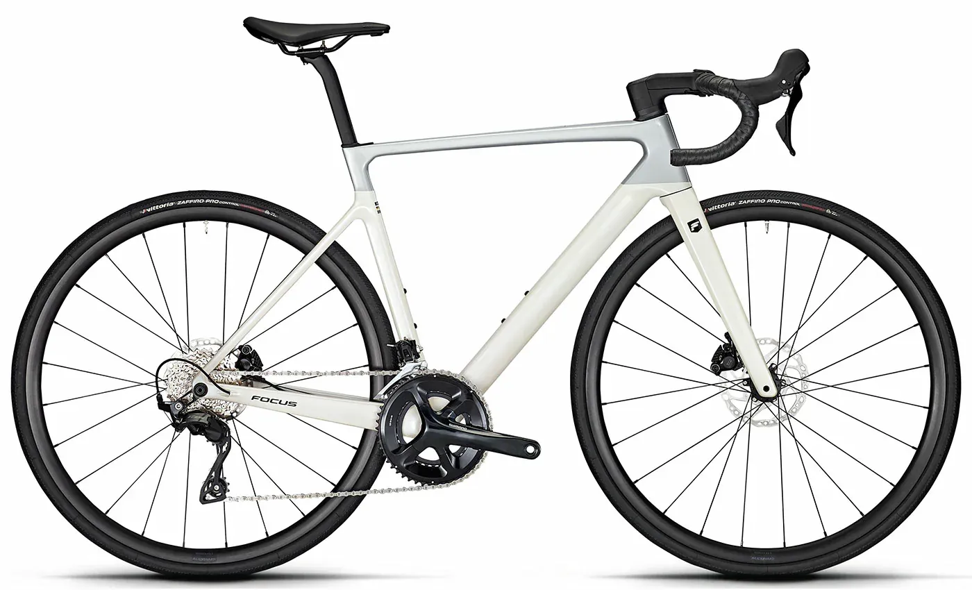 Aero Rennrad Focus IZALCO MAX 8.7 2026 | 28 Zoll | Diamant