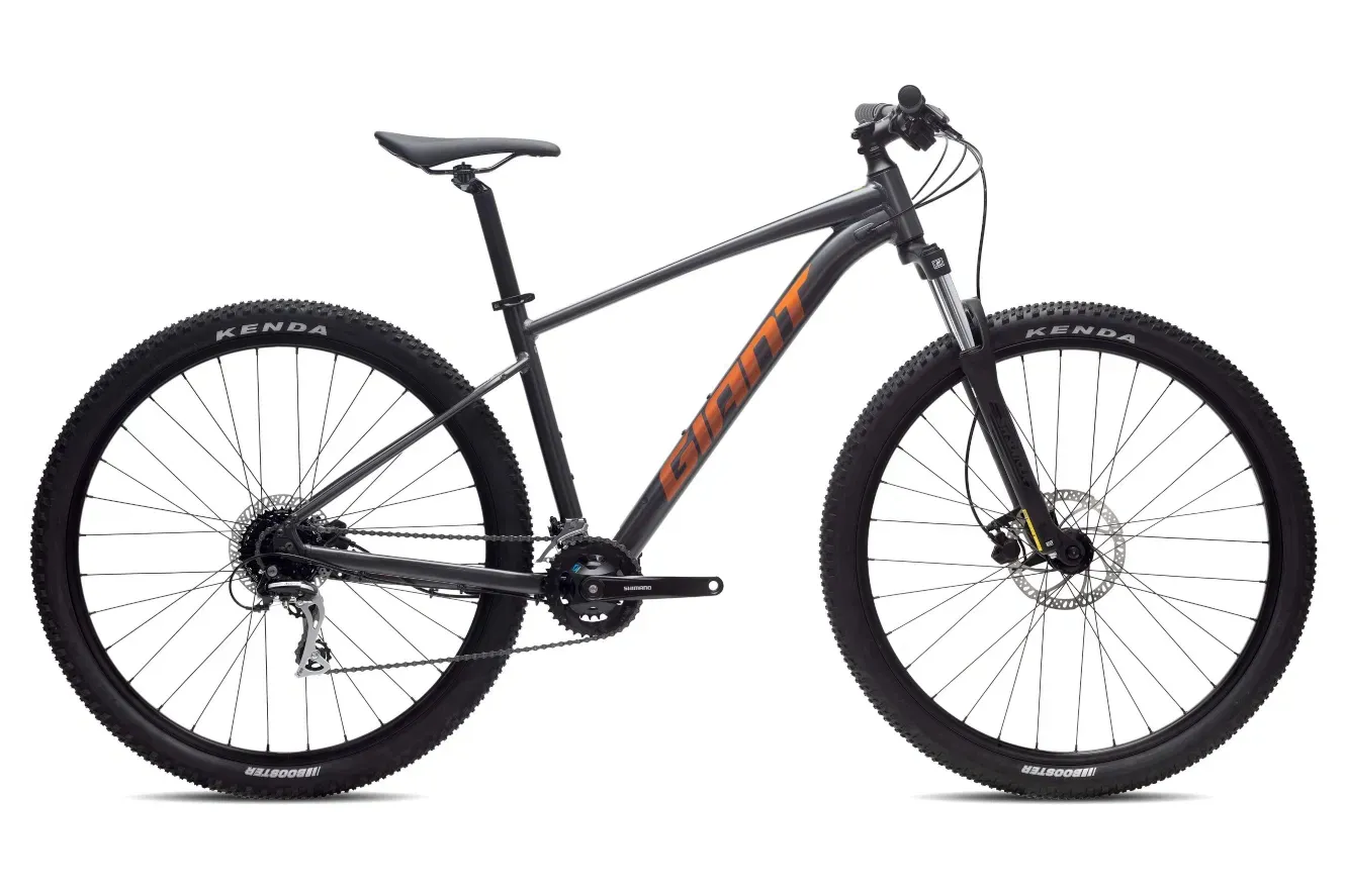 GIANT Talon 3 2025 27,5 Zoll Diamant black chrome S ab 549 