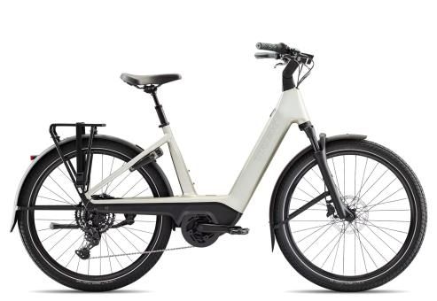 E-Bike Tourenrad Trek Charter+ 4 2026 | 800 Wh | 27,5 Zoll | Tiefeinsteiger | XL | lunar silver (Bild 3)