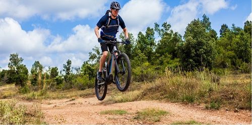 Bunny Hop auf dem Trail