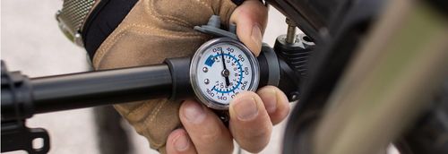 Fahrrad-Reifendruck richtig einstellen: Profi-Tipps für mehr Fahrspaß